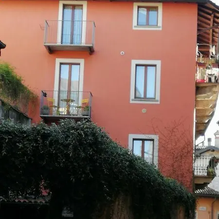 Apartment La Corte Di Suna