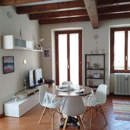 Apartament La Corte Di Suna