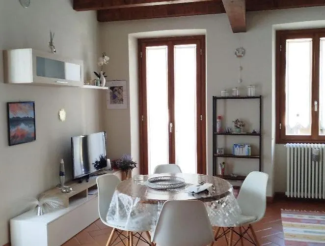 Apartamento La Corte Di Suna